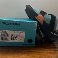 Scarpette da arrampicata, quasi nuove