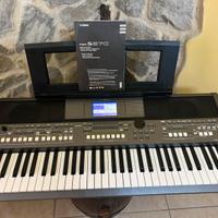PSR S670 ECCELLENTE PERFETTA