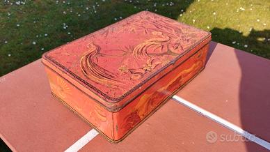 Scatola di latta primo '900 liberty Paglierini