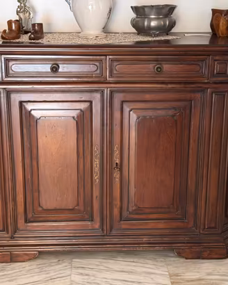 Credenza/buffet