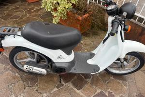 Honda Sky 50 anno 2023 marciante