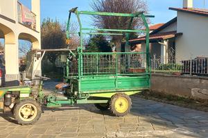 Motocoltivatore con cassone ribaltabile