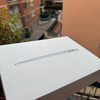 MACBOOK AIR M1  (2020) 13” - 16GB RAM - 256SSD