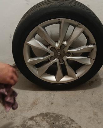 gomme e cerchi audi 225/45 R17 