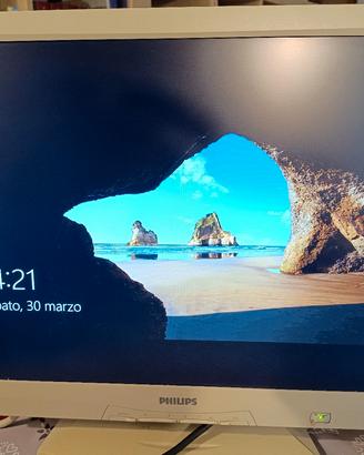 Monitor 17" per PC  e Tastiera
