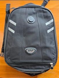 Borsa marsupio GiVI calamitata da serbatoio