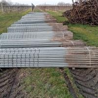 Pali zincati vigneto