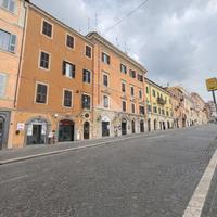 2 LOCALI A GENZANO DI ROMA