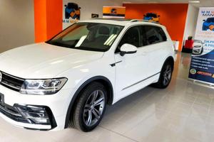 VOLKSWAGEN Tiguan 1.6 TDI SCR Sport BlueMotion Tec