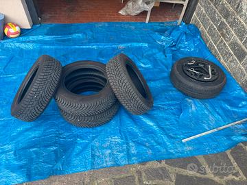 Set di gomme Fiat Punto usate in buone condizioni