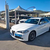 Alfa Romeo Giulia 2.2 Turbodiesel 150 CV anno 2018