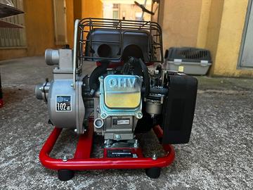 Pompa dell’acqua a benzina