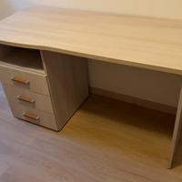 Scrivania (3 pezzi disponibili)