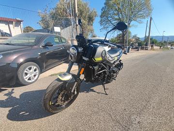 Benelli Leoncino 250
