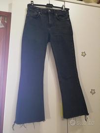 Jeans a zampa neri