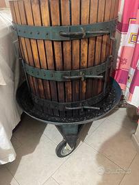 Torchio per vino