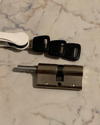 Serratura per porta blindata Cisa
