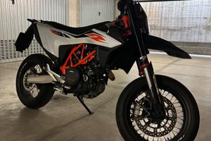 Ktm 690 smc r 2019