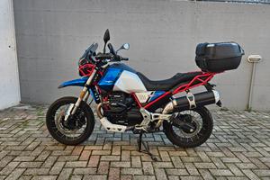 Moto Guzzi v84tt Evocative Graphics