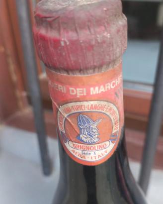 Bottiglia vino pregiato da collezione