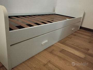 Letto singolo bianco con cassetto