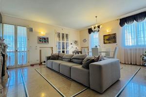 TRIFAMILIARE A CASTEL BOLOGNESE