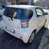 Toyota iQ 1.0 SOL CVT automatica navigatore