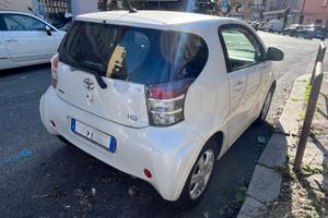 Toyota iQ 1.0 SOL CVT automatica navigatore