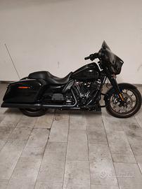 HARLEY DAVIDSON STREET GLIDE ST 117