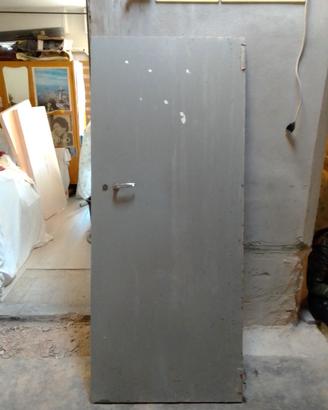 Porta in ferro