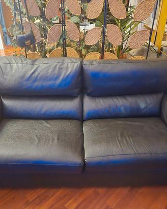 divano letto pelle nera con materasso nuovo