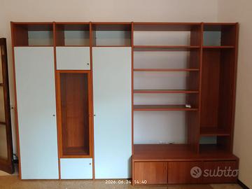 Parete attrezzata soggiorno/ufficio