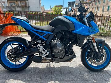 Suzuki GSX-8S -2023-