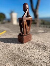 Statuette in legno di teak "il pensatore "