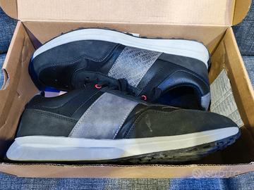 scarpe bata 44