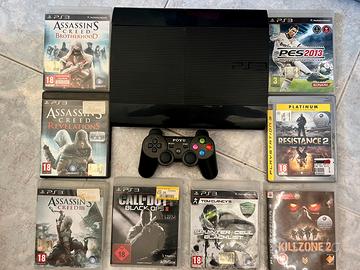 PLAY STATION 3 CON 8 GIOCHI E CAVETTI CONPRESI