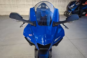  YAMAHA R1 2023
