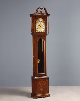 Orologio a Pendolo in Stile Queen Anne - XX Secolo