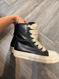 scarpe stivaletto