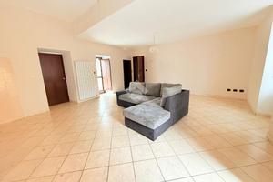 4 LOCALI A LANZO TORINESE