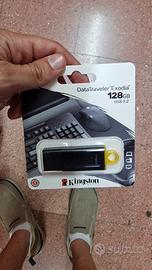 Kingston DataTraveler Exodia DTX/128GB Flash Drive