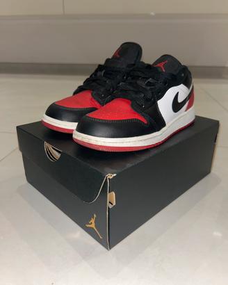 Air Jordan 1 Low Rosse e Nere – Numero 36,5