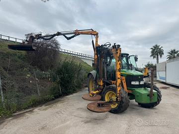 John Deere 6420 con Braccio GreenTech