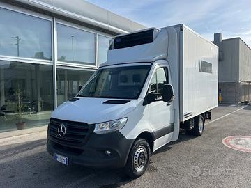MERCEDES SPRINTER 416 ISOTERMICO CON GRU U19121