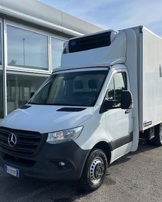 MERCEDES SPRINTER 416 ISOTERMICO CON GRU U19121