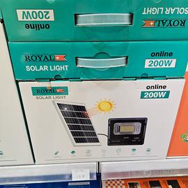 faretto con carica luce solare 200W con pannello