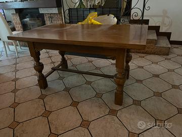 Mobili antiquariato salone