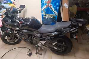 moto Yahama Fazer FZ6 - S2