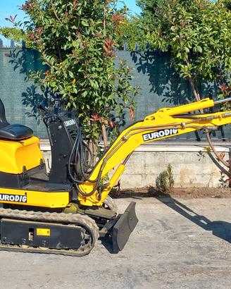 E108 Mini escavatore 10 q EURODIG allargabile