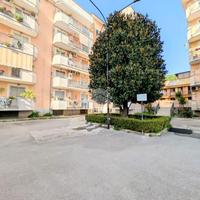 4 LOCALI A MELITO DI NAPOLI